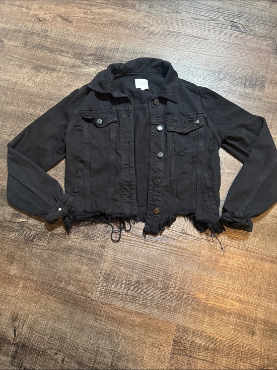 Hidden Jeans Jackets & Blazers - Black Distressed Cropped Denim Jacket - Women